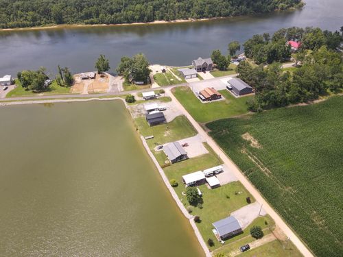 64 Retriever Loop, Crump, TN, 38327-1100 | Card Image