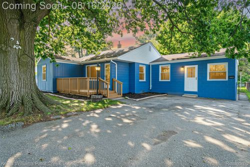 19421 Filmore St, Southfield, MI, 48075-7210 | Card Image