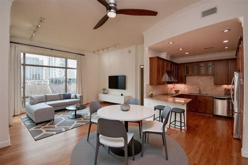 705-2211 Briarglen Dr, Houston, TX, 77027-3720 | Card Image