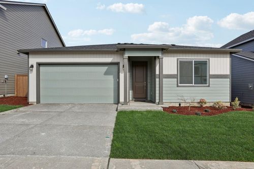 13-136 Valemont Dr, Eagle Point, OR, 97524-8652 | Card Image
