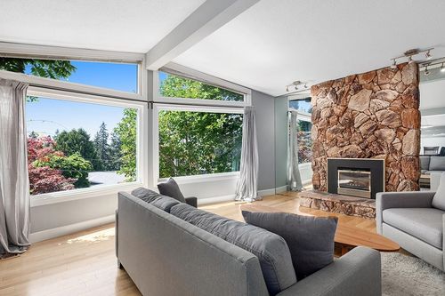 10641 Westside Dr, Delta, BC, V4C1R5 | Card Image