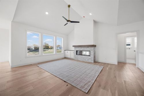 2682 Burr Oak Ct, Marion, IA, 52302-2644 | Card Image