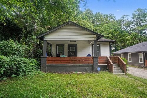 2494 Lester St, Atlanta, GA, 30344-3027 | Card Image