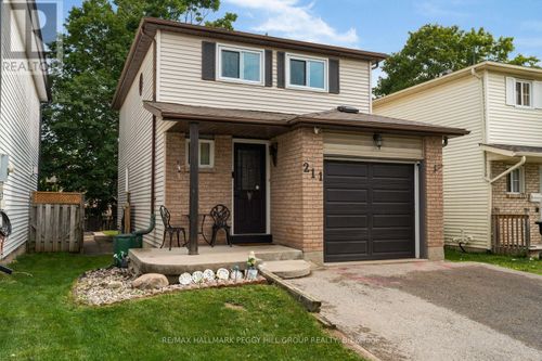 211 Hickling Trail, Barrie, ON, L4M5W6 | Card Image