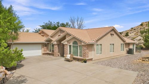 1642 W 5745 N, St. George, UT, 84770-5952 | Card Image