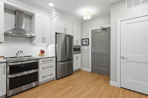 306-99 Foundry Pl, Portsmouth, NH, 03801 | Card Image