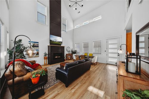 609 Atlanta St Se, Gravette, AR, 72736-9431 | Card Image