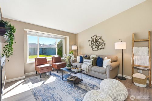316-2901 Club Ct, Mount Vernon, WA, 98273-8422 | Card Image