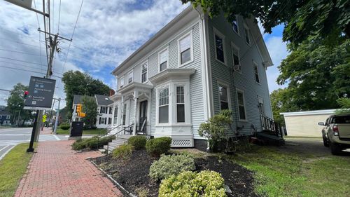 31-29-31 Silver St, Dover, NH, 03820-4018 | Card Image