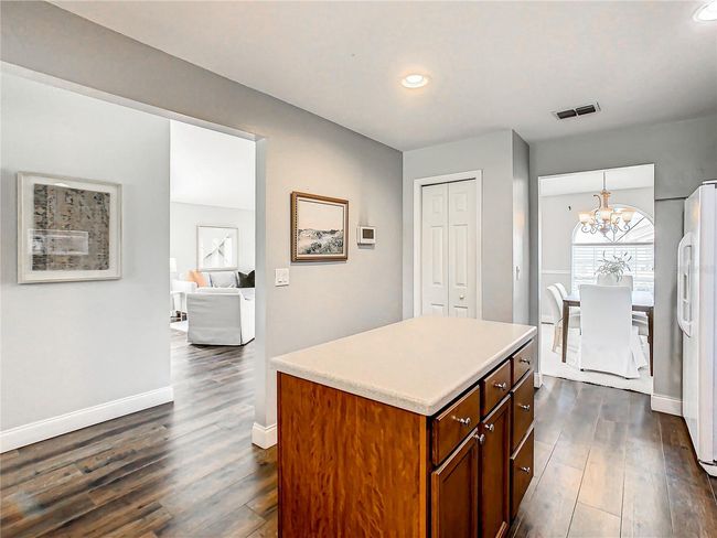 kitchen island | Image 39