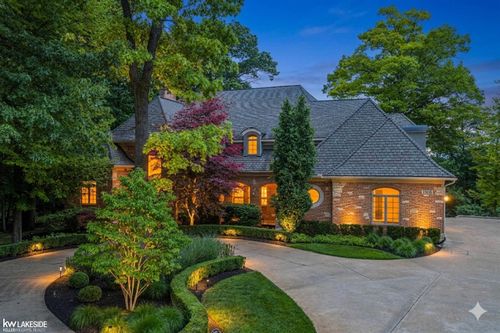 1868 Carsons Cove Cove, Commerce Charter Township, MI, 48390 | Card Image