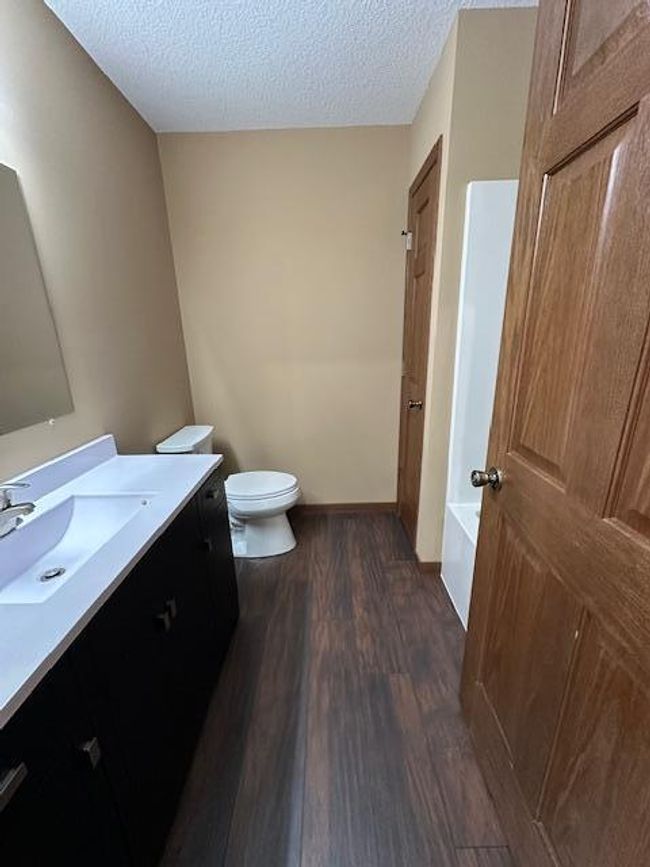 Full Guest Bathroom | Image 5
