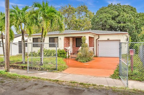 7521 Nw 15th Avenue, Miami, FL, 33147 | Card Image