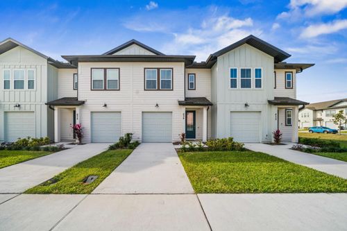 634 Longboat Dr, DAVENPORT, FL, 33896-5127 | Card Image