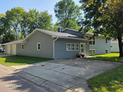 244 6th St N, Kandiyohi, MN, 56251-9633 | Card Image