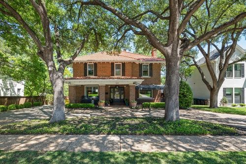 1317 Virginia Pl, Fort Worth, TX, 76107-2435 | Card Image