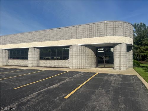 2220 E Enterprise Pkwy, Twinsburg, OH, 44087-2356 | Card Image