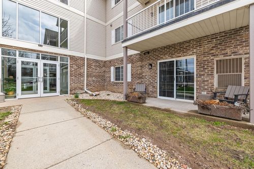 108-140 W Commerce Boulevard, Slinger, WI, 53086 | Card Image