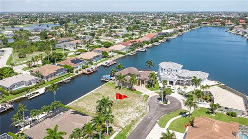 375 Wales Ct, MARCO ISLAND, FL, 34145-3557 | Card Image