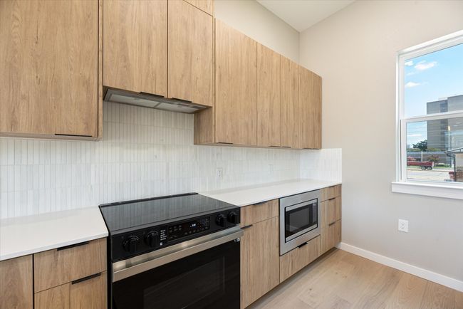 APT-403 - 4060 Spring Valley Rd, Townhouse with 3 bedrooms, 3 bathrooms and null parking in Farmers Branch TX | Image 9