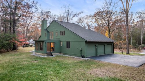 45 F W Hartford Dr, Portsmouth, NH, 03801-5825 | Card Image