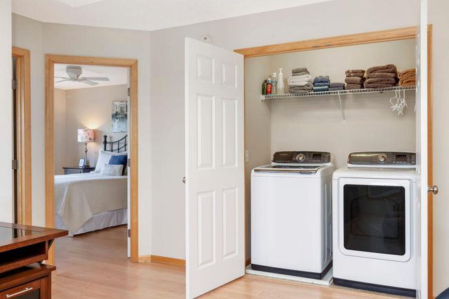 Upper level laundry with newer Samsung washer & dryer (2017) | Image 22