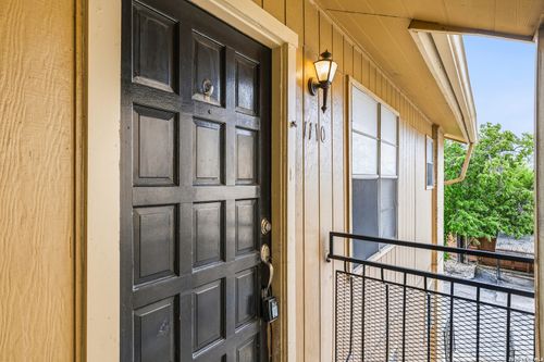 1110-923 Vance Jackson Rd, San Antonio, TX, 78201-2739 | Card Image