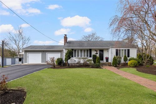 94 Virginia Ave, East Greenwich, RI, 02818-3106 | Card Image