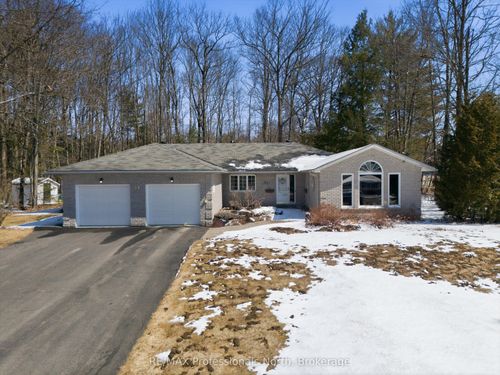 31 The Granite Bluff N/A, Bracebridge, ON, P1L1L4 | Card Image