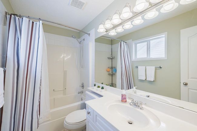 10 Somerglen Crescent Sw, House other with 4 bedrooms, 3 bathrooms and 4 parking in Calgary AB | Image 16