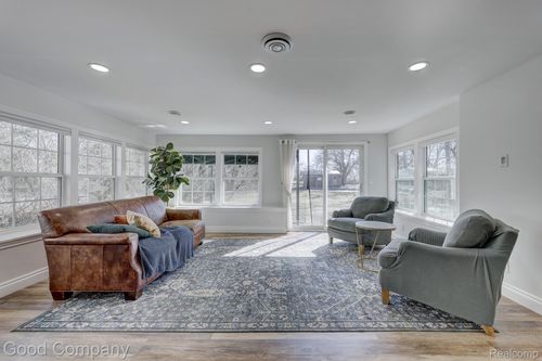 4896 Chicago Rd, Warren, MI, 48092-1481 | Card Image