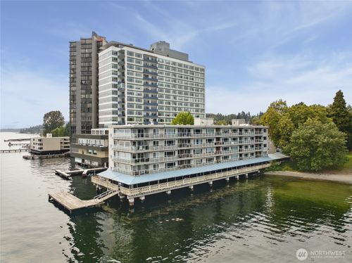 apt-203-1810 43rd Ave E, Seattle, WA, 98112-3282 | Card Image