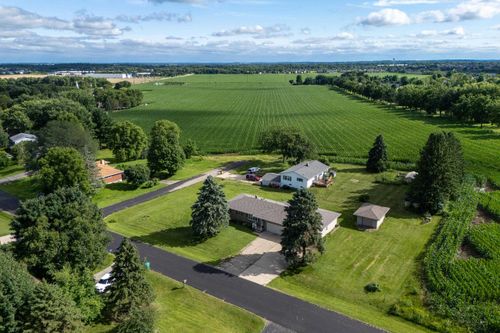 6725 Prairie View Drive, BRISTOL, WI, 53590 | Card Image