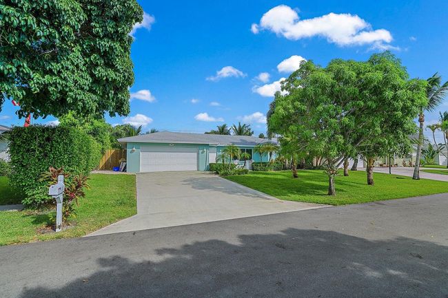 356 Mars Ave, House other with 3 bedrooms, 3 bathrooms and null parking in Tequesta FL | Image 24