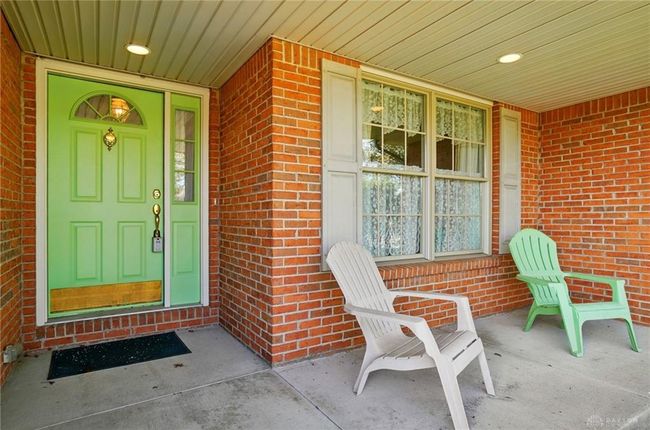 114 Millwood Village Dr, House other with 3 bedrooms, 2 bathrooms and null parking in Englewood OH | Image 4