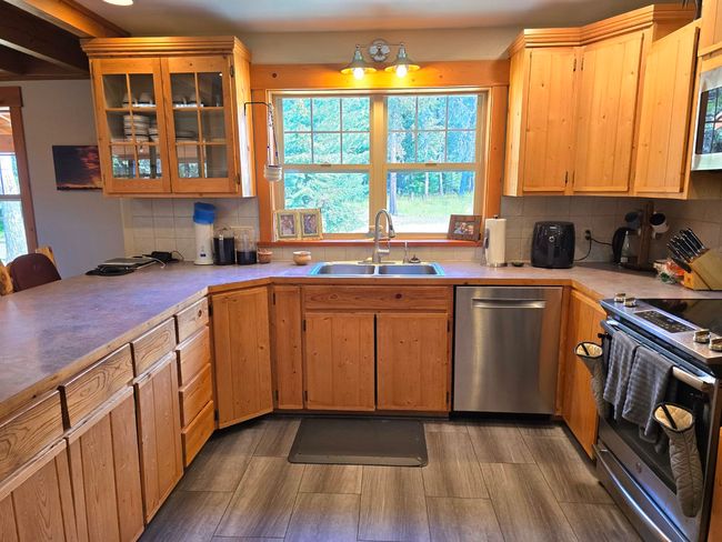 22 Pinewoods Dr, House other with 2 bedrooms, 2 bathrooms and null parking in Trout Creek MT | Image 11