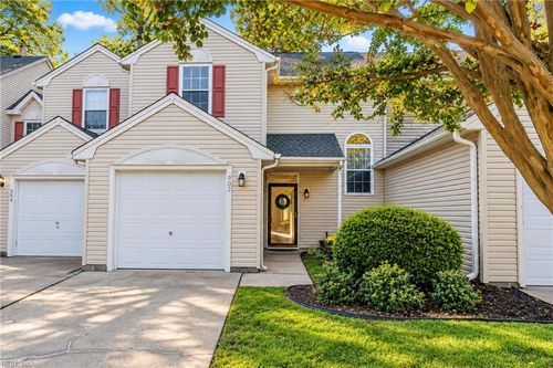 902 Lake Forest Drive, Newport News, VA, 23602 | Card Image