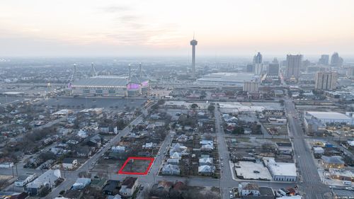 122 &amp; 128 Omaha St., San Antonio, TX, 78203 | Card Image