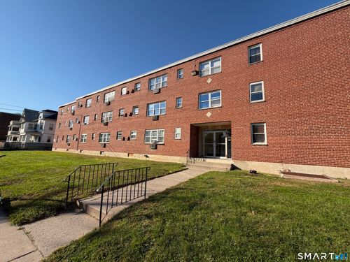 d1-24 Merrill St, Hartford, CT, 06106-2921 | Card Image