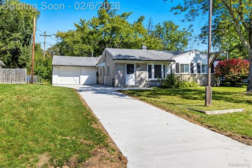 3168 Herbell Dr, Waterford, MI, 48328-3121 | Card Image