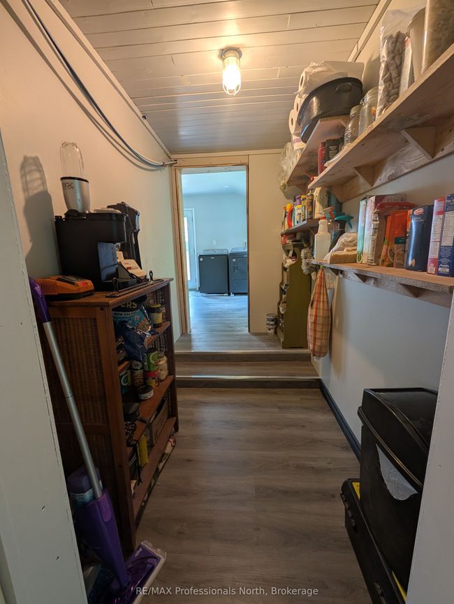 1408 Pearcely Rd, House other with 2 bedrooms, 1 bathrooms and 10 parking in Sundridge ON | Image 12