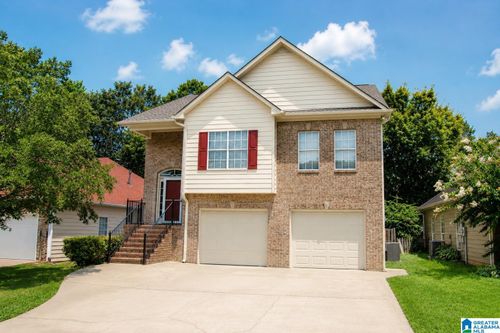 107 Lantana Cir, Pelham, AL, 35124-3957 | Card Image