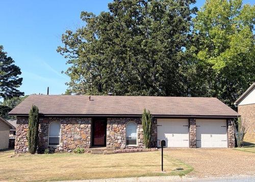 2912 Dorset Dr, Little Rock, AR, 72204-4215 | Card Image