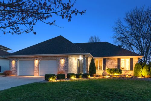 8239 W 138th St, Orland Park, IL, 60462-7009 | Card Image