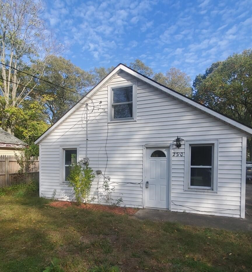 Valk St, Norton Shores, MI 49444