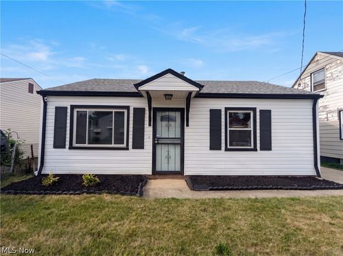 12721 Emery Ave, Cleveland, OH, 44135-2247 | Card Image