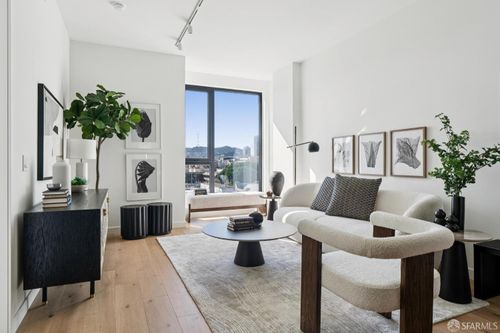 wd5-988 Harrison St, San Francisco, CA, 94107-1009 | Card Image