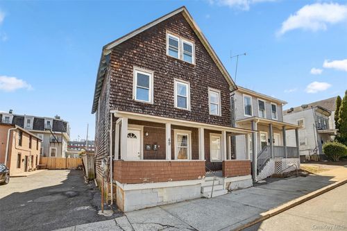 49 Grove St, Port Chester, NY, 10573-4501 | Card Image