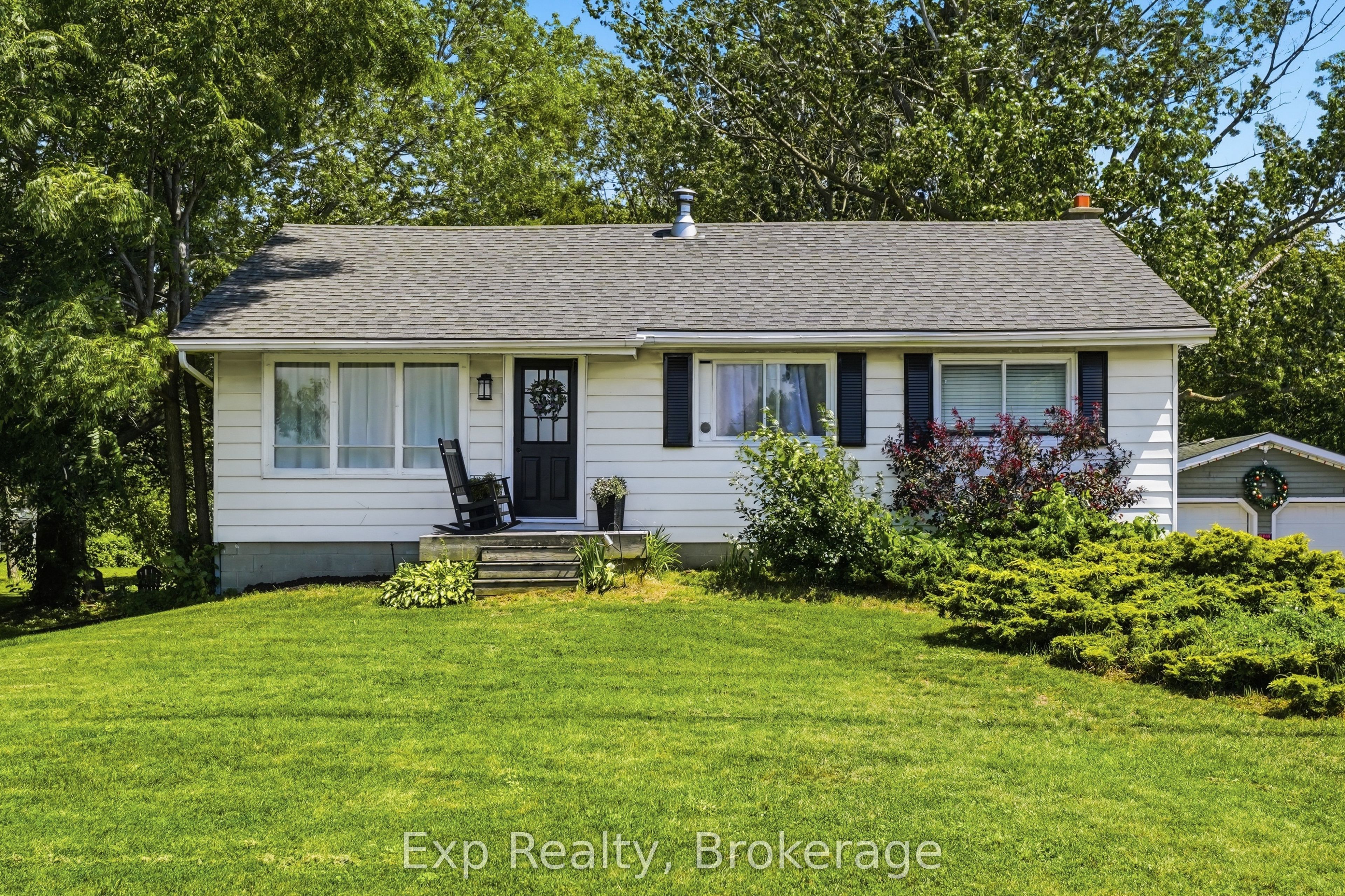 Residential in Prince Edward County 4