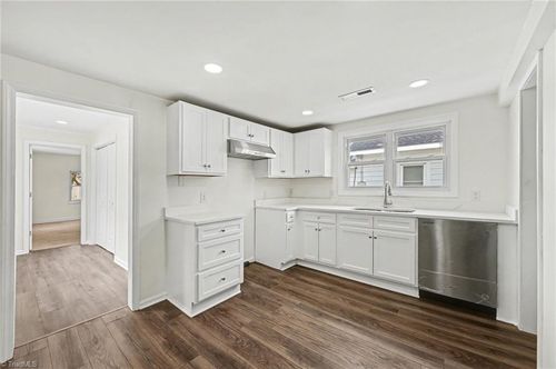 611 S Beaumont Avenue, Burlington, NC, 271217 | Card Image